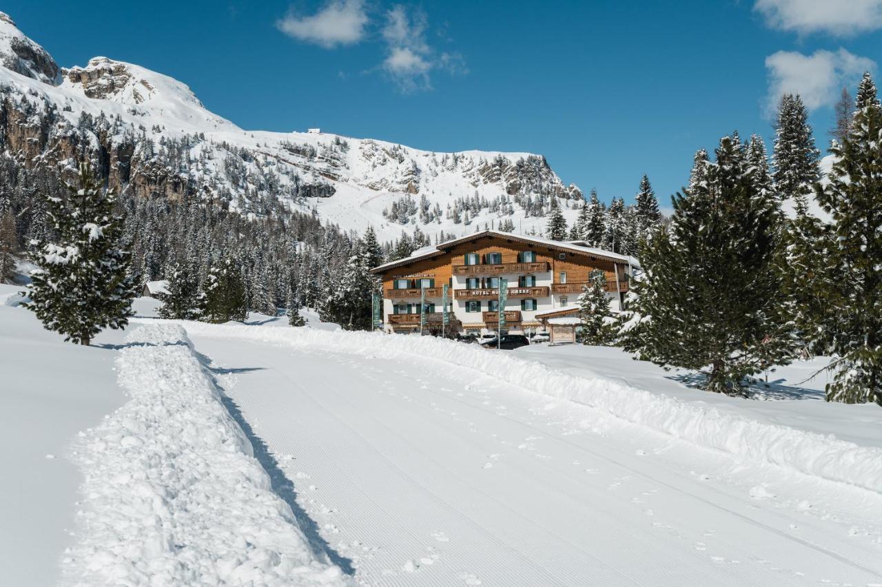 Hotel Monte Cherz Arabba Exteriör bild