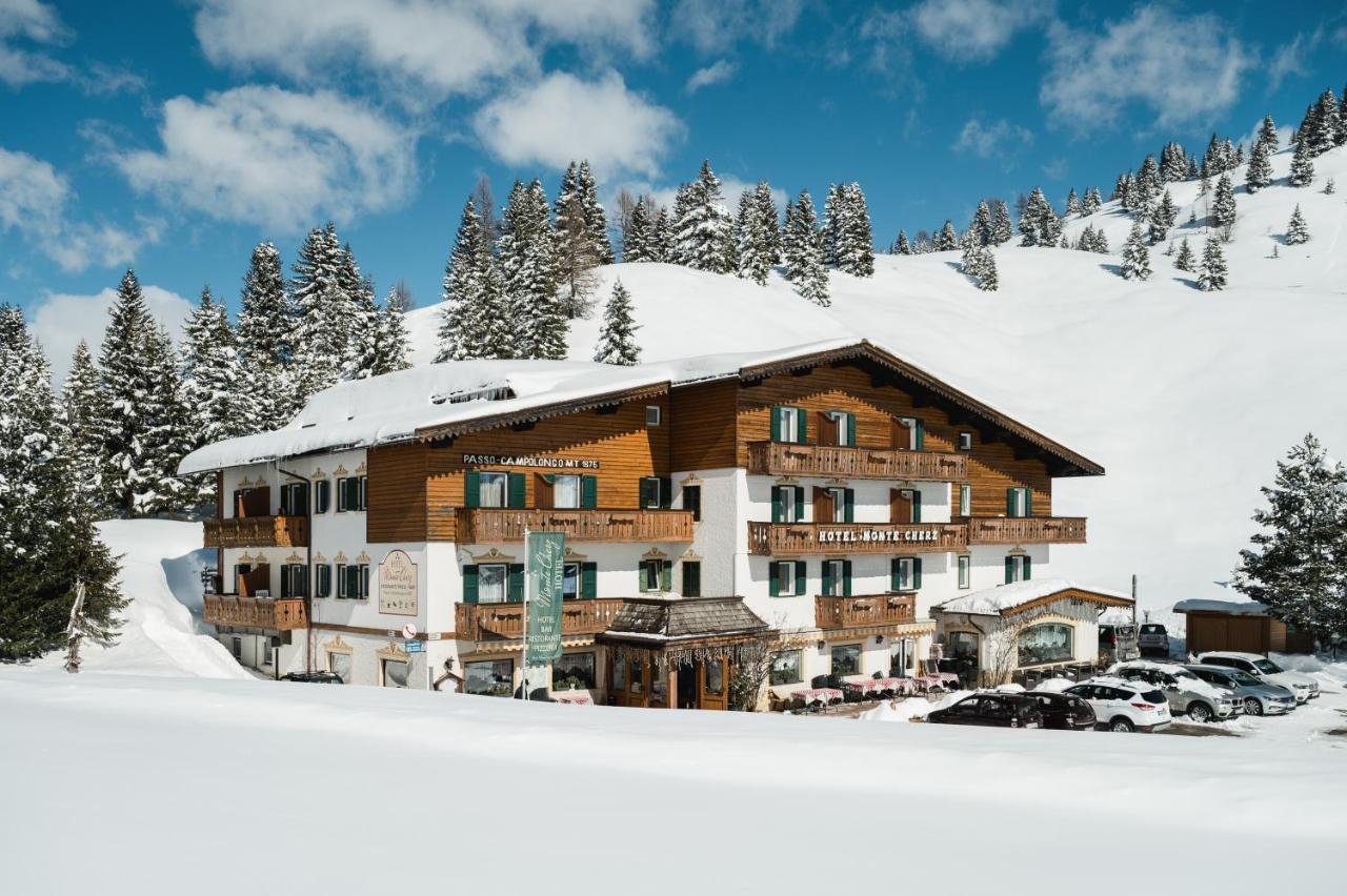 Hotel Monte Cherz Arabba Exteriör bild